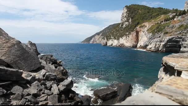 Havet och kusten i portovenere Ligurien, norr Italien c — Stockvideo