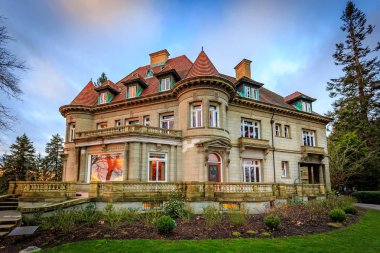 Portland Pittock Mansion clipart