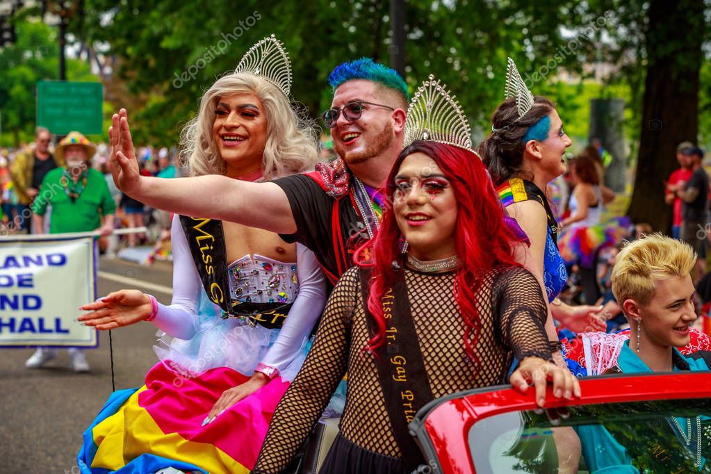 Portland Pride Parade 2017 Stock Editorial Photo © pngstudio 159350434