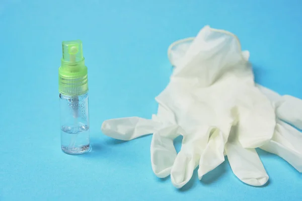 Sanitizer Dispenser White Medical Rubber Gloves Blue Background — Stock Photo, Image