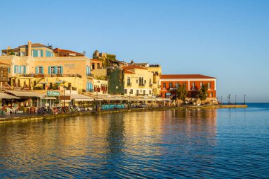 川をモーター ボート