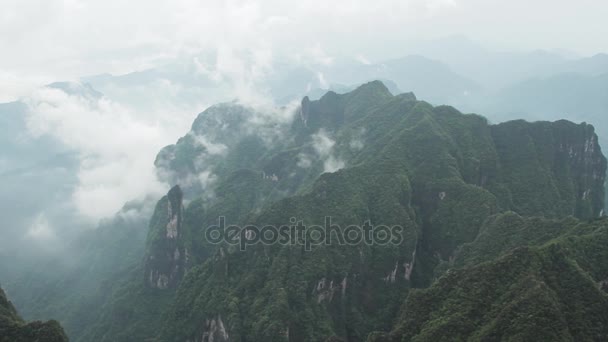 Kina, Tianmen Fairy Mountain — Stockvideo