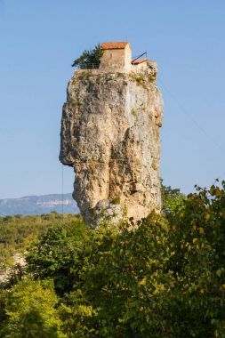 Sütun Katskhi sütun, Gürcistan üzerinde manastır