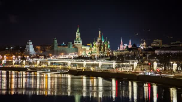 Kremlin Basil Cathedral Zaryadye Park Pont Suspendu Dans Soirée Moscou — Video