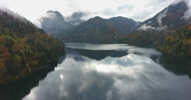 Ritsa Lake Ritsa Relict National Park Abkhazia Aerial Drone Flight — Stock Video