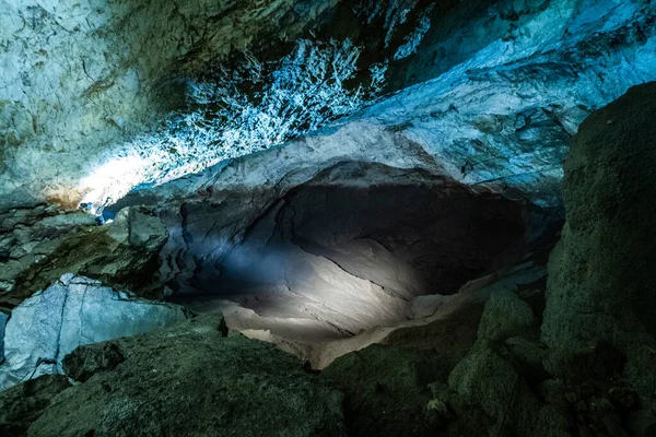 新的阿托斯洞穴, 阿布哈兹 — 图库照片