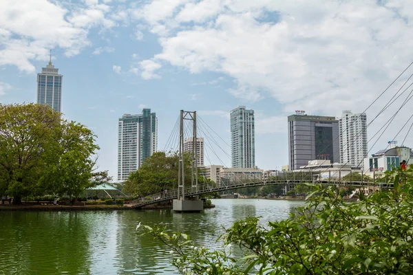 Colombo, sri lanka. Innenstadt. Gangaramaya-Park — Stockfoto