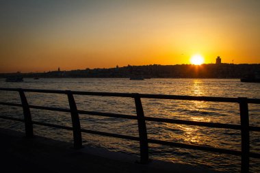İstanbul, Türkiye. Şehir ve Boğaz Boğazı Günbatımında
