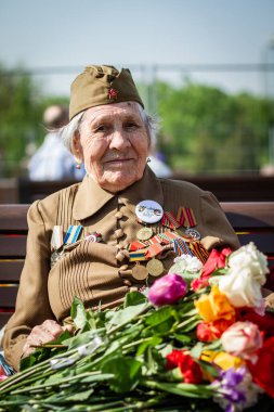 2019 / 05 / 09, Moskova, Rusya. Gaziler Moskova 'daki Poklonnaya Tepesi' nde toplanıyor. Zafer Günü, 9 Mayıs.