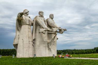 Volokolamsk, Rusya. Panfilov Kahramanları Anıtı. Savaş alanında büyük anıtlar var.. 