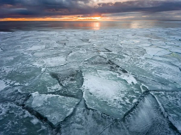 Noordzee Bedekt Met Ijs Enorme Ijsschotsen Bedekken Het Water Prachtig — Stockfoto