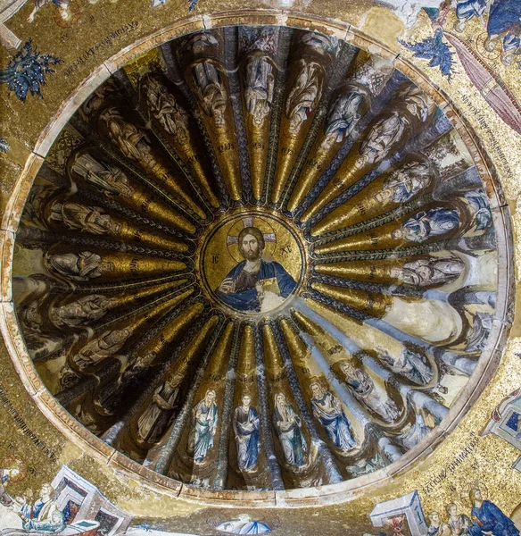 Купол Церкви Изображением Иисуса Христа — стоковое фото
