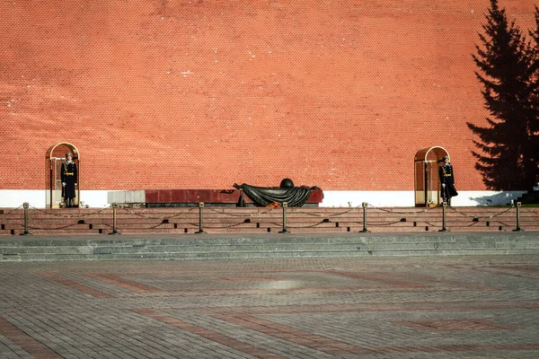 Covid Quarantine Moscow Coronavirus Russia Tomb Unknown Soldier Eternal Flame — Stock Photo, Image