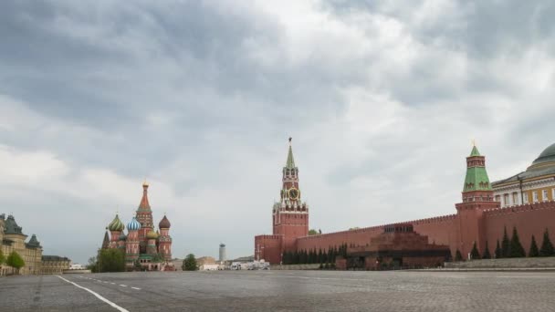 Praça Vermelha Vazia Sem Pessoas Catedral Basílio Mausoléu Kremlin Desfasamento — Vídeo de Stock