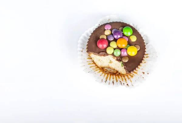 Muffin Mit Schokolade Und Farbigen Tropfen Ansicht Von Oben Kopierraum — Stockfoto