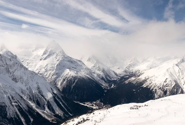 Dombai Kayak Merkezi 3200 Metre Yükseklikten Panoraması — Stok fotoğraf