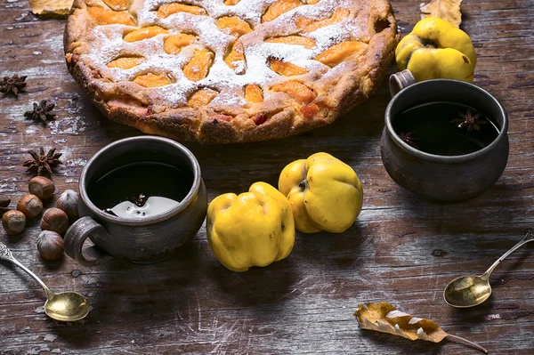 Tarte aux coings d'automne — Photo