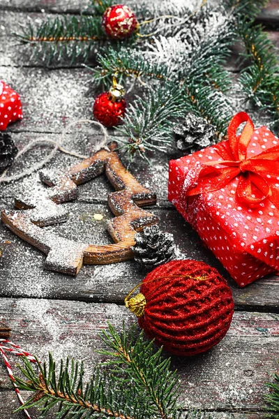 Enfeites de Natal de madeira caseiro — Fotografia de Stock