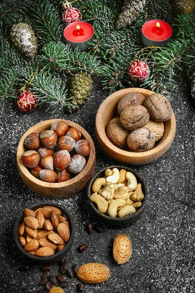 Forest nuts nötter till jul — Stockfoto