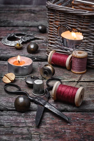 Set of threads and buttons — Stock Photo, Image