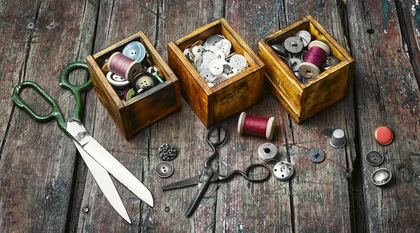 Set of threads and buttons — Stock Photo, Image