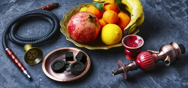 Hookah con sabor a frutas tropicales — Foto de Stock