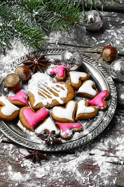 Zelfgemaakte kerstkoekjes — Stockfoto