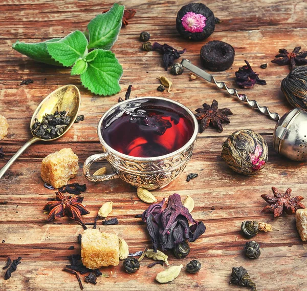 Té y hierbas de cocina — Foto de Stock
