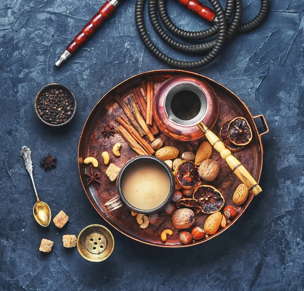 Shisha mit Kaffee und Gewürzen — Stockfoto