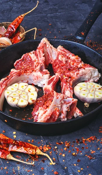 М'ясо на ребро баранини — стокове фото