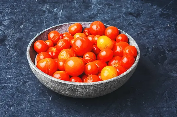 Körsbärstomat pickles — Stockfoto