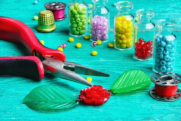 Hobby crafts of beads. — Stock Photo, Image