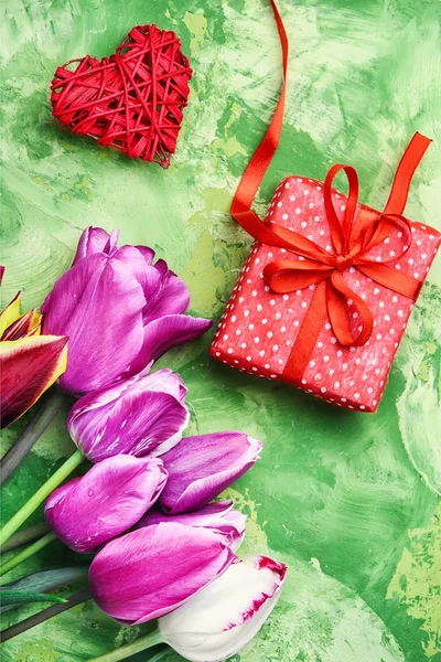 Symbolic heart and flowers Valentine day — Stock Photo, Image