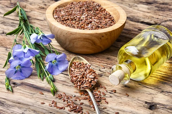 Linseed and linseed oil — Stock Photo, Image