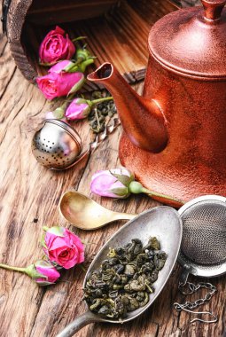 Tea gül yaprakları yapılmış bitki çayı
