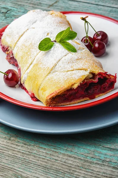 Hem körsbär strudel — Stockfoto