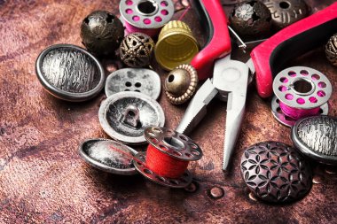 metal dikiş düğme