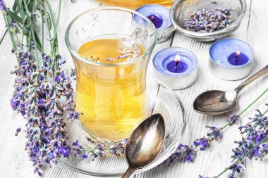 Eflatun bitki çayı