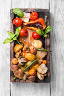 fırında etli sebze