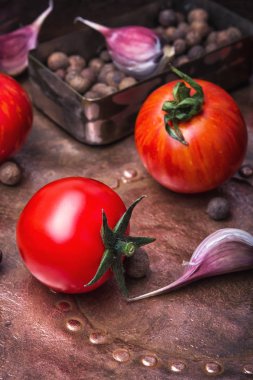 yerli turşu domates