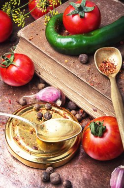 yerli turşu domates