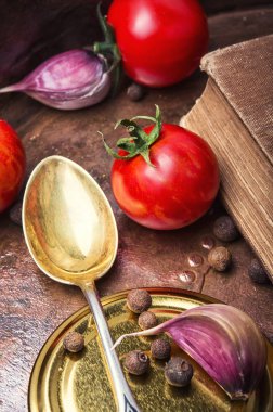 yerli turşu domates