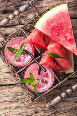 Karpuz ile smoothies