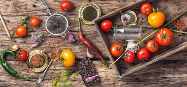 yerli turşu domates