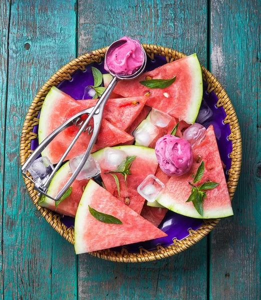 Helado con sandía — Foto de Stock