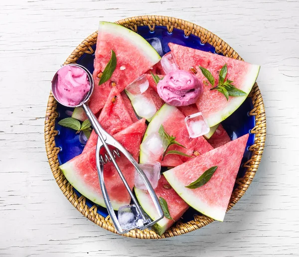 Helado con sandía — Foto de Stock