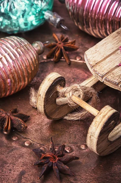 Sapin de Noël avec décoration rétro — Photo