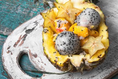 Ananas Meyve salatası