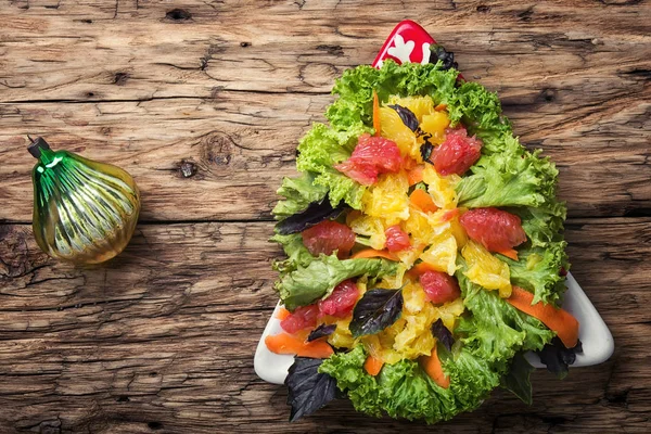 Новорічний салат з цитрусовим — стокове фото