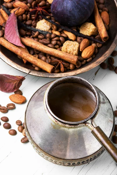 Granos de café tostados —  Fotos de Stock